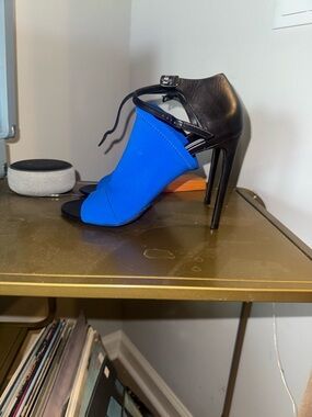Balenciaga Blue/Black Heels – Size 9